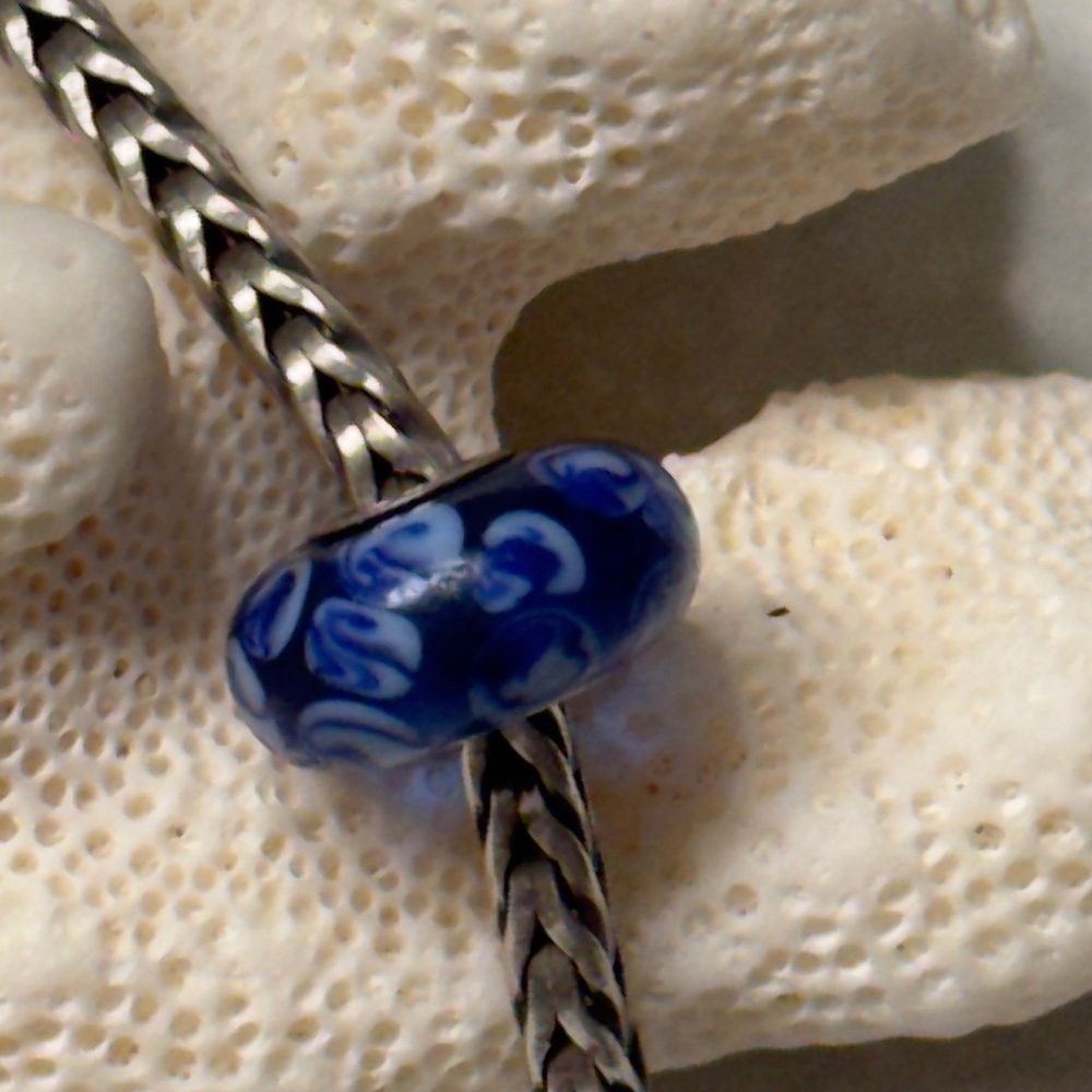 Trollbeads Murano Glass Blue Patterned Bead